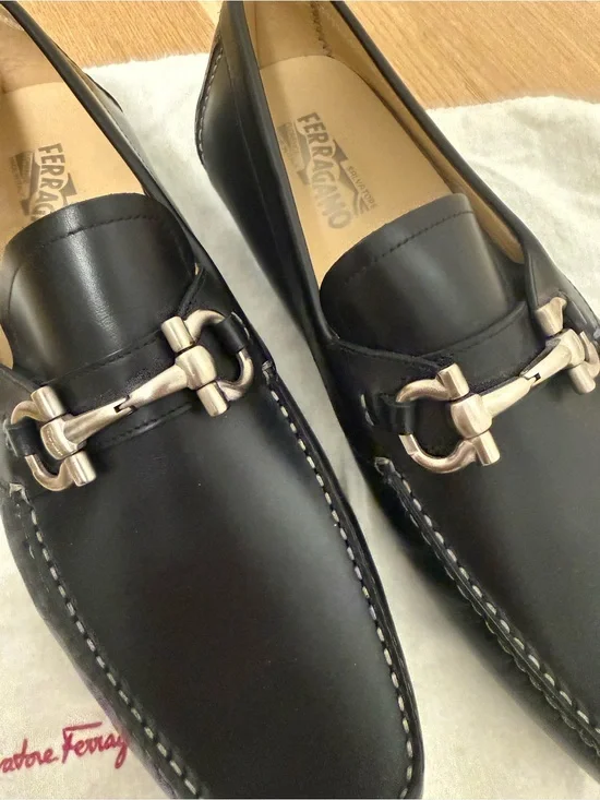 Authentic Salvatore Ferragamo Black Leather Bit-Detail Slip-On Loafers NWOT
