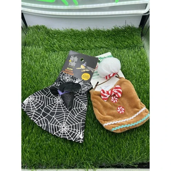 Lot Of 2 Glow‎ Witch/Gingerbread Reptile Costume For Bearded Dragons
