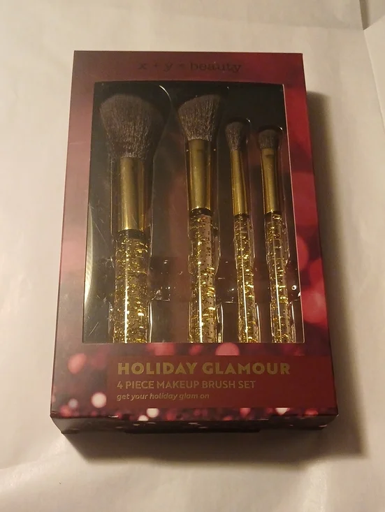 🍊3/$15🍊 x•y• Holiday Glamour 4-Piece Glitter Makeup Brush Set