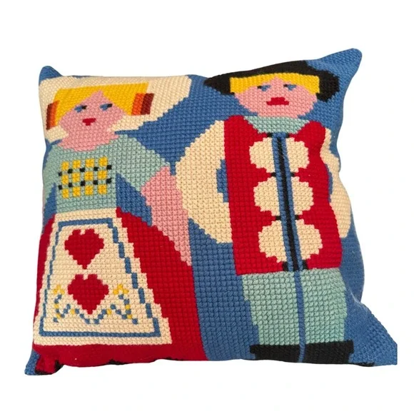 Handmade Needlepoint Folk Art Throw‎ Pillow Dutch Couple Scandinavian 16