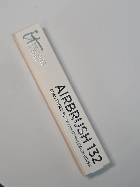 IT Brushe Airbrush 132 Dual-Ended Complexion Brush - White/Peach
