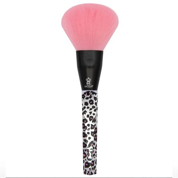 Moda Leopard Powder Brush NWT Sealed