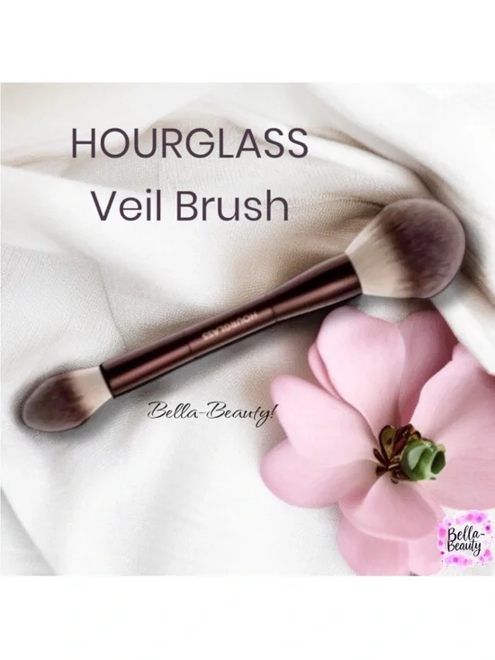 Hourglass Veil Powder Brush  ~NEW~  no box
