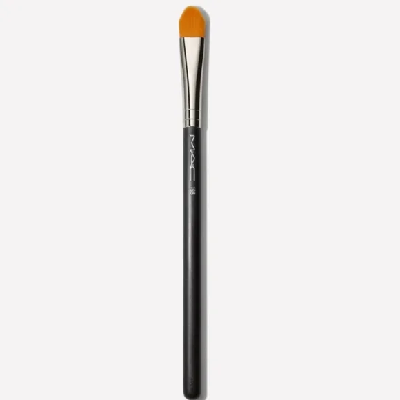 MAC 195 Synthetic Concealer Brush