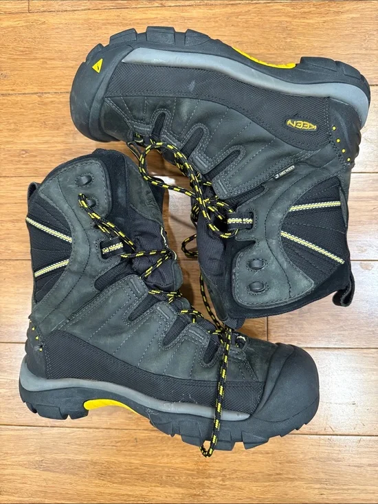 New! Keen Summit County men's winter boots