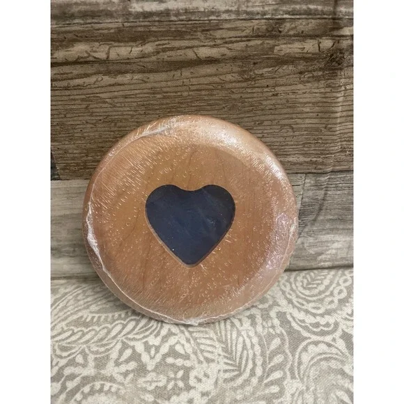 Longaberger WoodCrafts Maple Lid 2005 Host Appreciation Heart Photo Cutout 50025