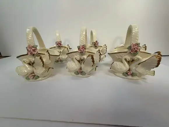 Set of 6 Berkeley Designs Porcelain Swan‎ Baskets with Pink Roses