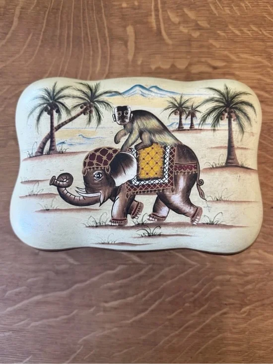 VTG Ceramic Monkey Elephant Trinket Box Desert 8”x6”x4” Exotic Hand Painted