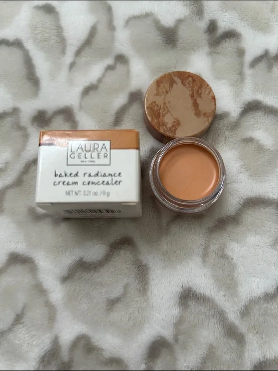 Laura Geller Baked Radiance Cream Concealer - Warm Peach Shade