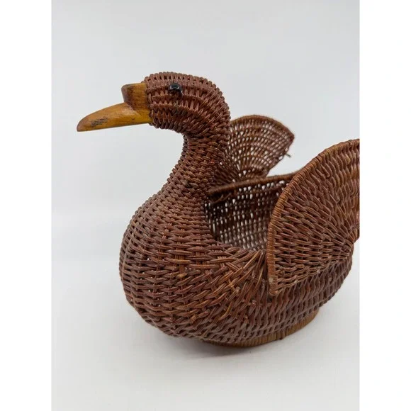 Vintage Wicker Duck Swan Basket Brown Hand Woven Animal Figural Decor 10 Inch