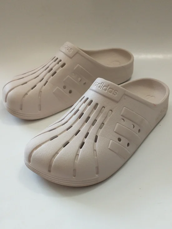 Adidas Vented Men's/Big Kids Clog Slides in Light Pink. SIZE M6, W7, EU39, UK6