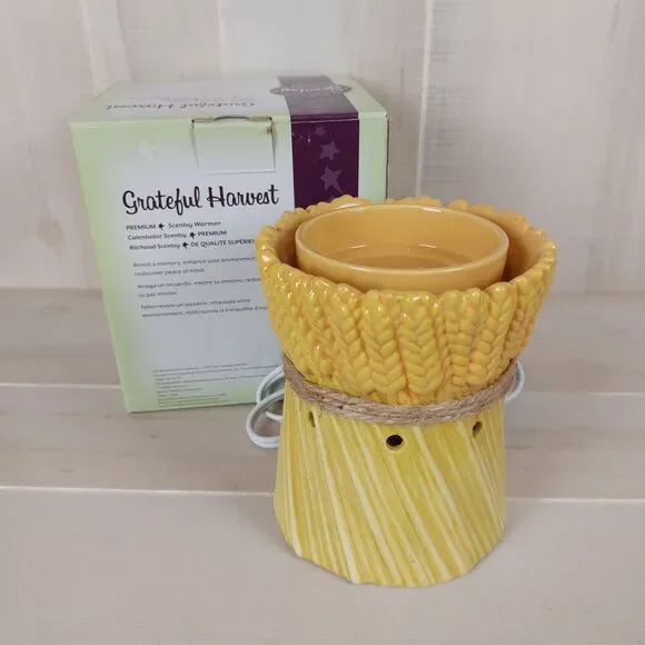 Scentsy GRATEFUL HARVEST Premium Wax Warmer Full Size Retired Wheat Autumn Fall