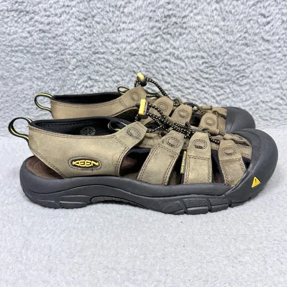 Keen Newport Mens Size‎ 10 Waterproof Hiking Sandals Shoes Taupe Leather