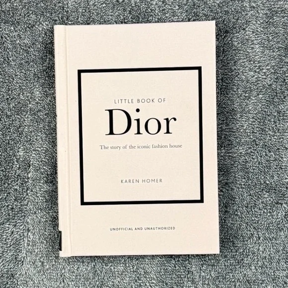 Little‎ Book of Dior Hardcover Fashion History Karen Homer Welbeck 9781787393776