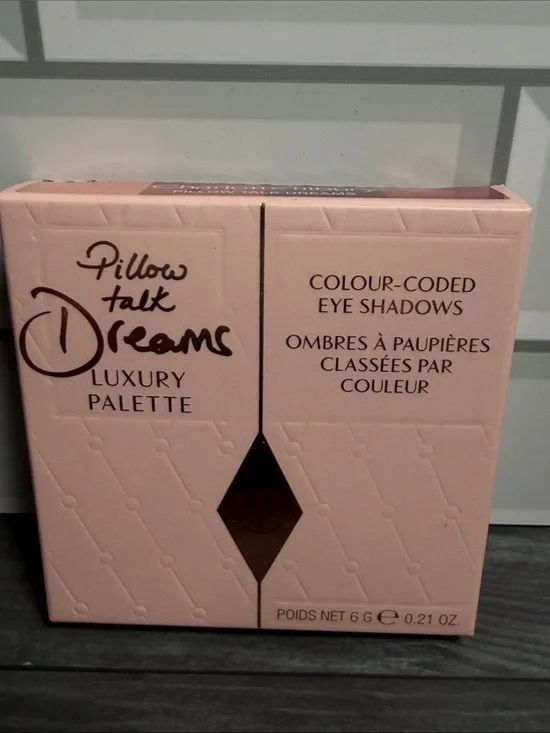 Charlotte Tilbury Pillow Talk Dreams Palette - Peach to Rose Tones