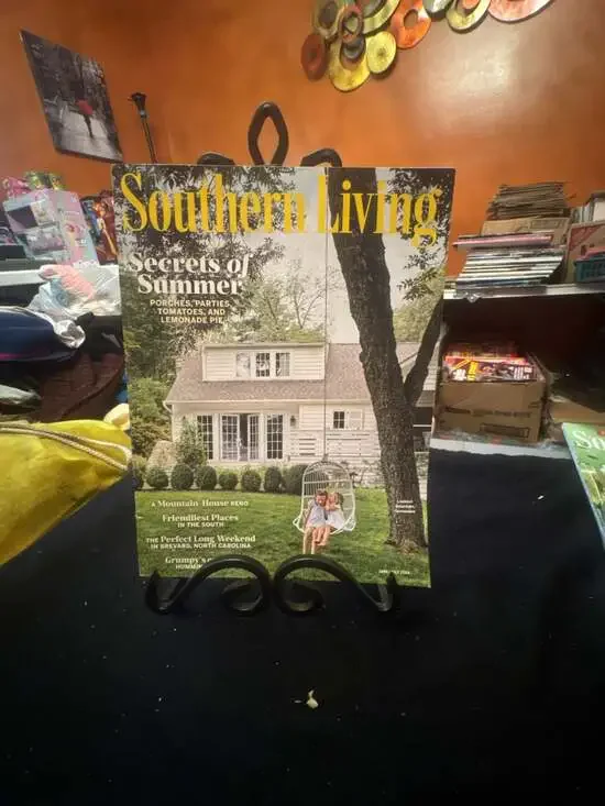 SOUTHERN LIVING MAGAZINE JUNE JULY 2024 SECRETS SUMMER LOOKOUT MOUNTAIN TRAVEL