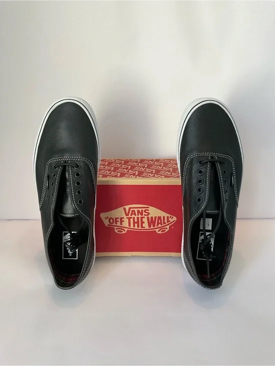 NWT/In Box Vans Authentic Leather Lace Up Sneakers in Black with White Soles