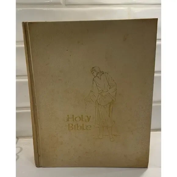 Vtg 1960s The HOLY‎ BIBLE KJV King James Large Off White Full Color Illustrated