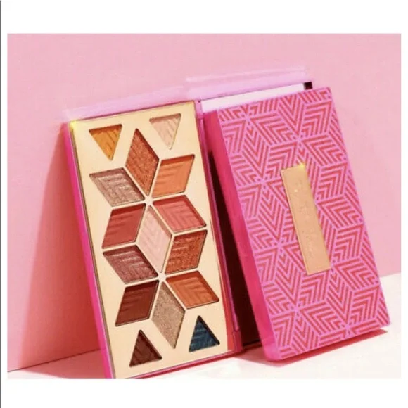 PUR X Barbie Endless Possibilities 11 Eyeshadow‎