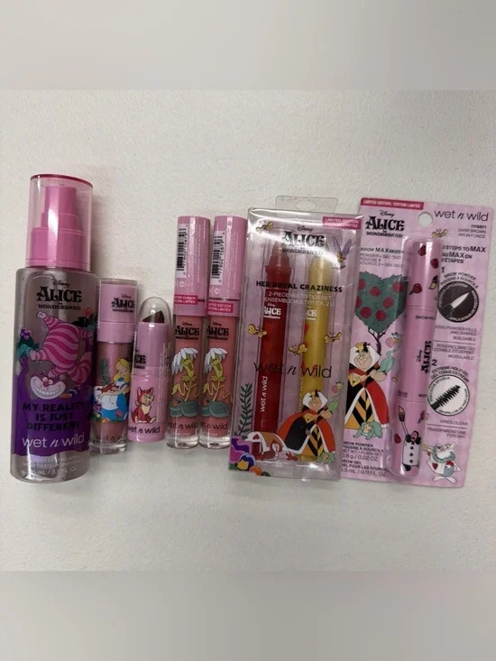 Wet n Wild x Disney Alice in Wonderland Make Up Bundle