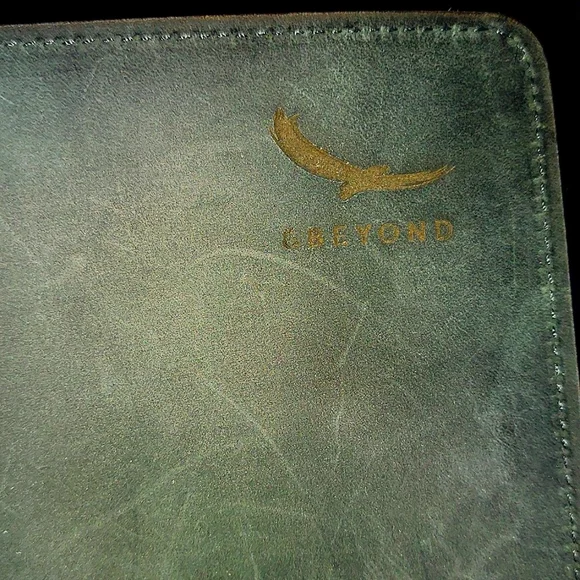 High end leather portfolio/ I pad case.