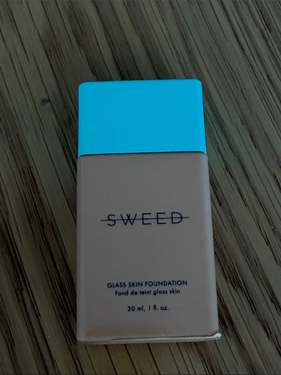 SWEED Glass Skin Foundation - shade 3