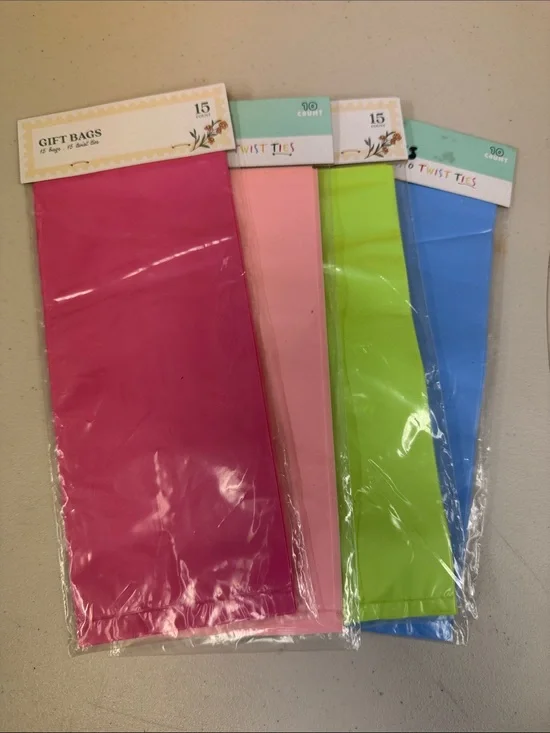 Assorted Color Party Gift Bags - Pink, Light Pink, Lime Green, Blue 50 count new