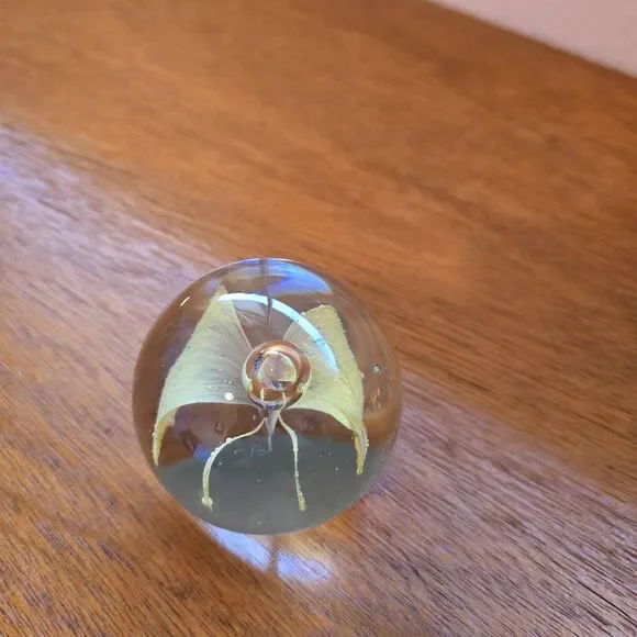 VTG Art Glass Paperweight Yellow Butterfly Design, Light Not Included