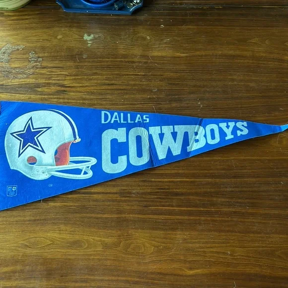 Vintage 1970 Dallas Cowboys football NFL Pennant 30” x 12”