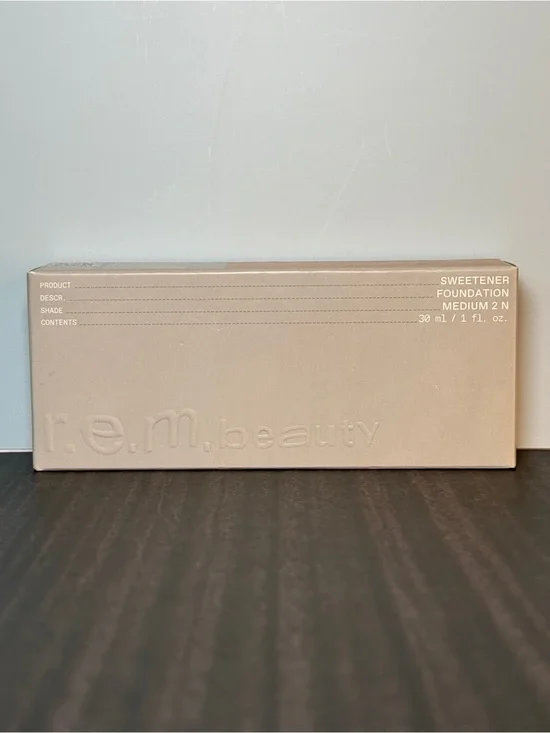 r.e.m. beauty sweetener foundation (medium 2 N) 30 ml / 1 fl oz NIB