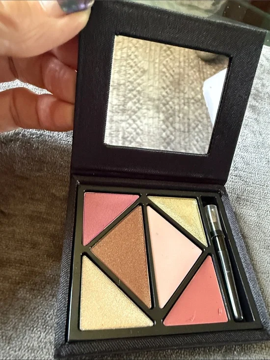 Multi-Shade Pink & Gold Palette by Yves Saint Laurent Beauty for eyes and lips