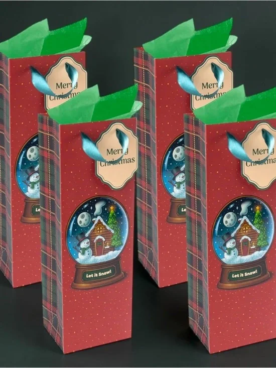 Christmas Wine Gift Bags 4 Pack Snow Globe Hostess Gift Holiday Wrap NWT