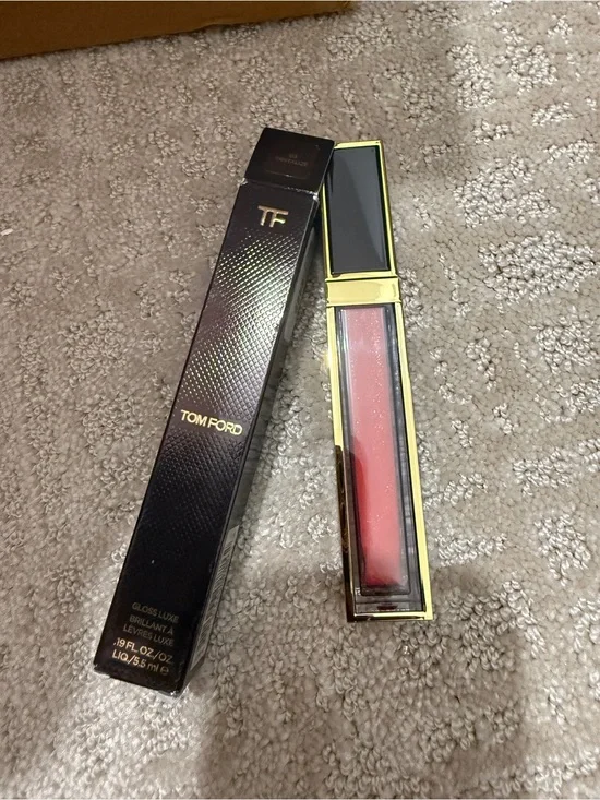 Tom Ford Gloss Luxe Lip Gloss in Shimmery Rose