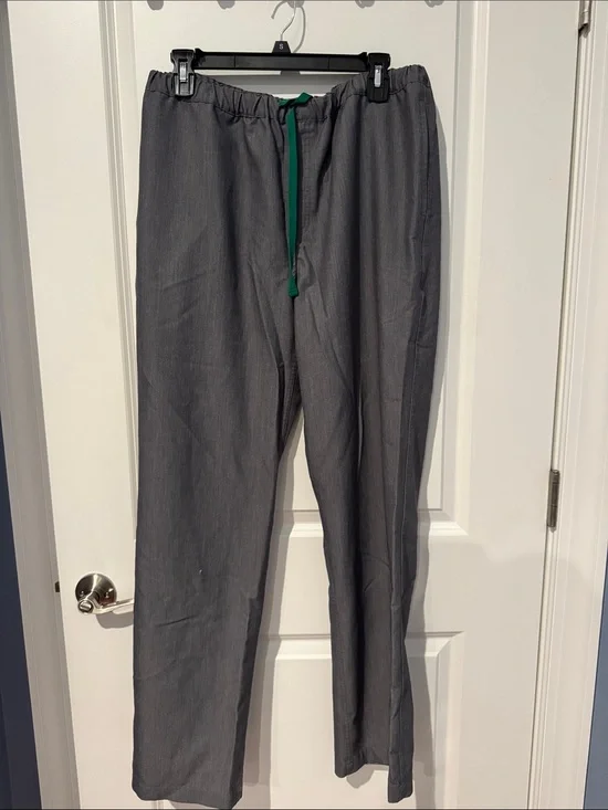 Fig’s Men's Gray Drawstring Pants