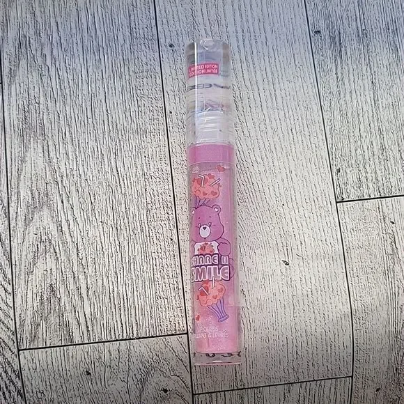 Wet n Wild Care Bears Share A Smile Lip Gloss