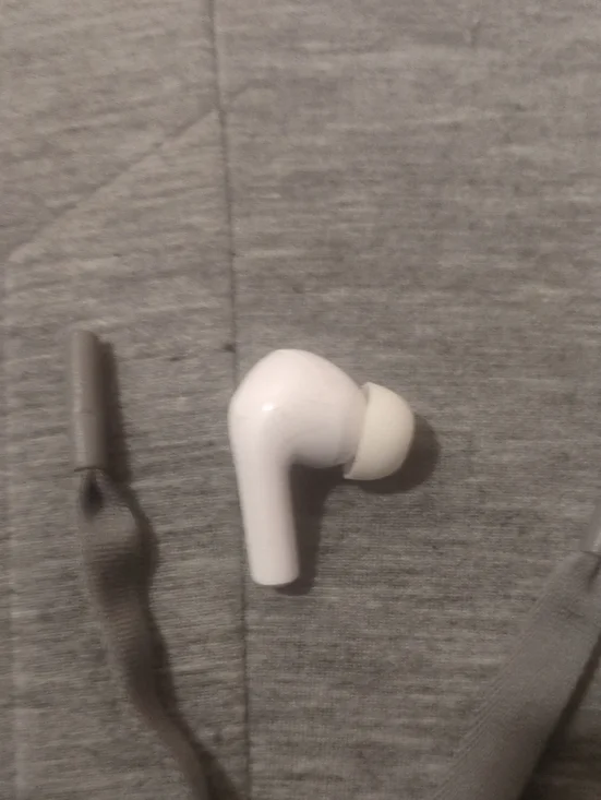 Apple White Wireless In-Ear Earbud with Silicone Tip
