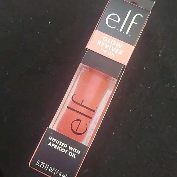 Elf glow reviver lip oil coral‎ fixation