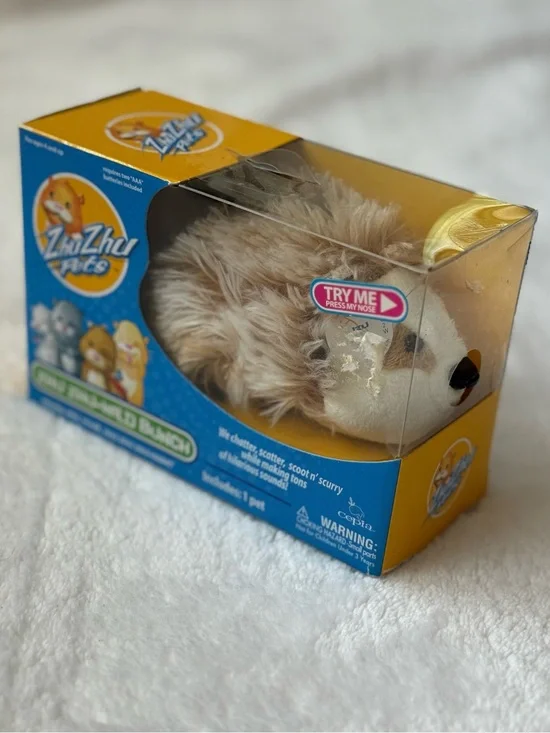 2009 Zhu Zhu Pets Interactive Wild Bunch Zu Zu Tan Fuzzy Hedgehog Hamster Sound