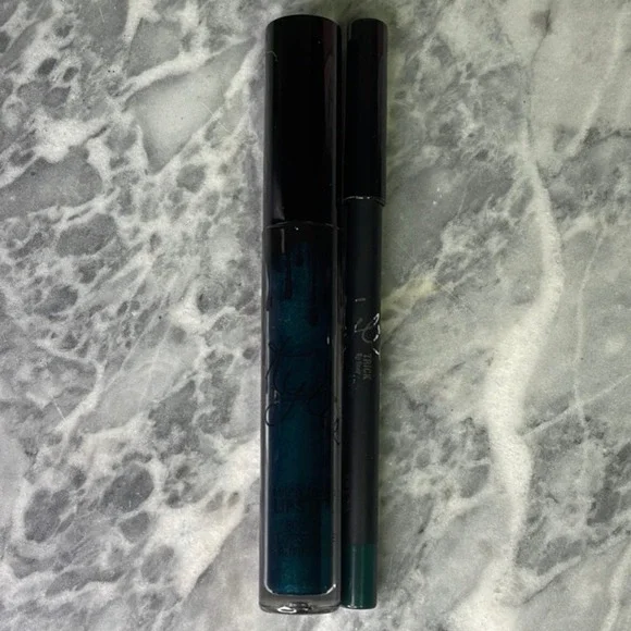 Kylie Cosmetics Lip Kit Liquid Lipstick Trick