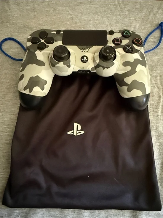 Sony PlayStation DualShock 4 Wireless Controller - White Camo