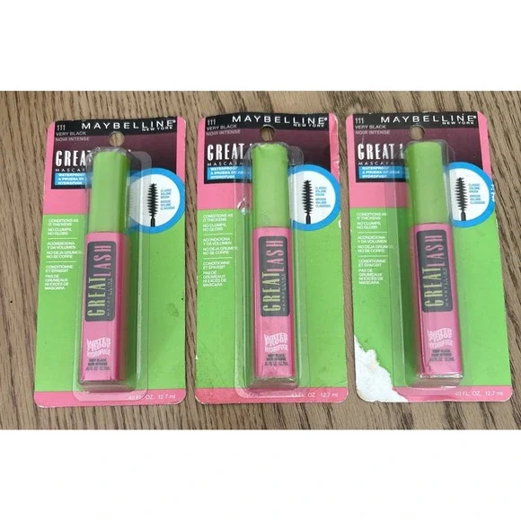 Maybelline Great Lash Waterproof Mascara - Very Black lot of 3 New With Box