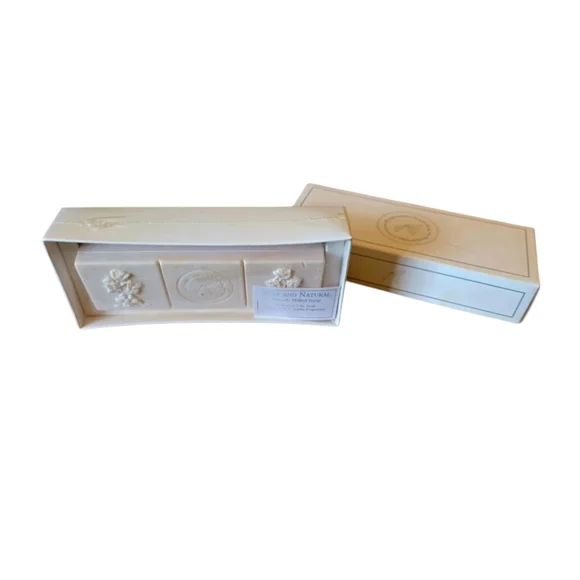 Pure and Natural Elegant Cream Decorative Soap Set Of 3 Break Away Vanilla Scent