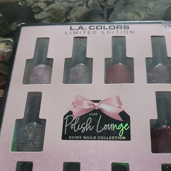 L.A. Colors Luxe Polish Limited Edition Set Ten Beautiful Nail Polish  Colors