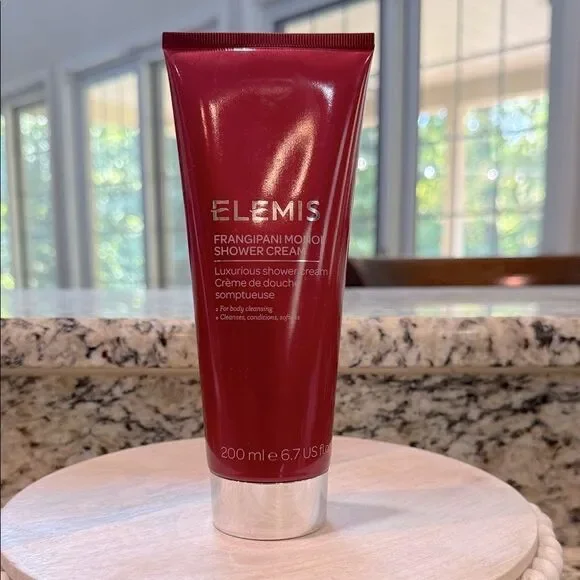 ELEMIS Frangipani Monoi Shower Cream in Deep Red