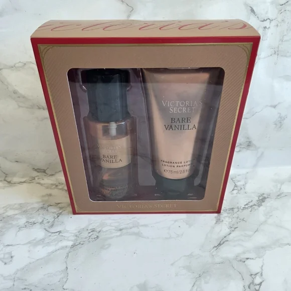 Victorias  Mist and Lotion Secret Bare Vanilla Mini Gift Set Holidays