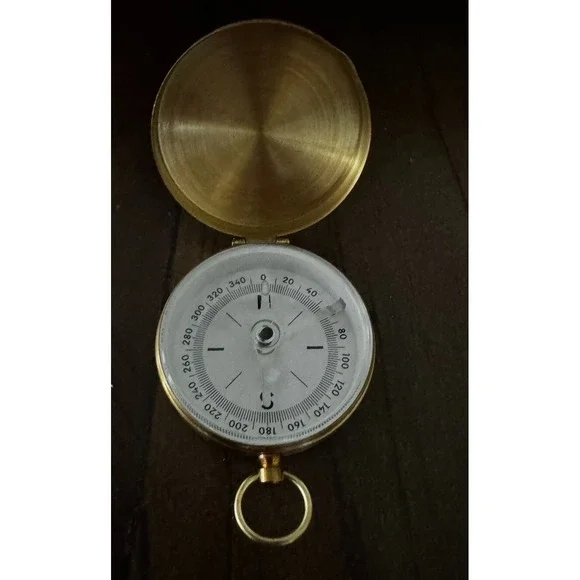 Small Pocket Compass with Lid &‎ Stop Lever To Fix Needle 1.75