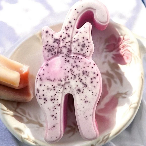 Rose & lavender scented handmade CAT soap 3.5x2in 5oz shea butter & goats milk