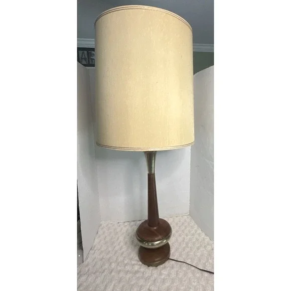 Vintage MCM Danish Modern Atomic Sculptural Walnut Metal Table Lamp OG Shade