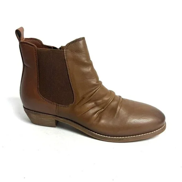 Softwalk Womens Rockford Chelsea Boot Size 8N