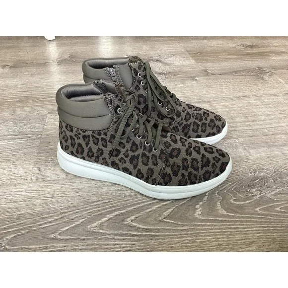 Clarks Cloudsteppers Womens Size 9.5 M Booties Leopard Ankle Boots 25901